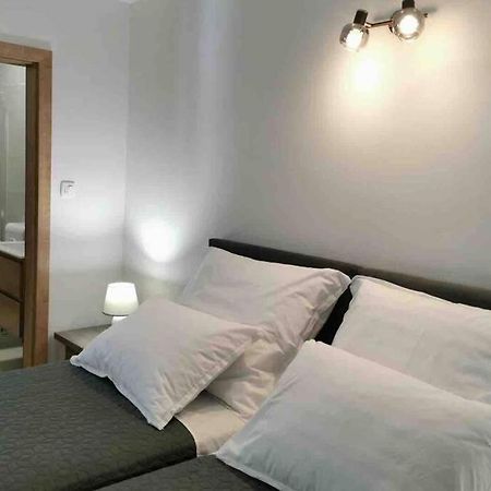 Deluxe Apartman “ Koromacna” Kneza Exteriör bild
